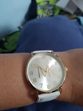 Reloj de pulsera de cuarzo de cuero para mujer, accesorio elegante y sencillo, de marca de lujo, gran oferta