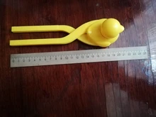 Clip creativo de fabricante de bolas de nieve para exteriores, dibujos animados divertidos en forma de pato para niños, herramienta de molde de arena para nieve, invierno, 1 Uds.