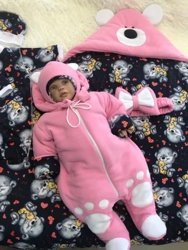 

Комплект на выписку и для прогулок «Мишутка»