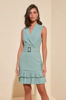 

Trendyol Arched Piliseli Dress TWOSS20EL2304