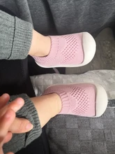 Zapatos transpirables para primeros pasos de bebé y Chico, zapatos para chicas y chicos, de malla informales, antideslizantes de fondo suave y cómodos