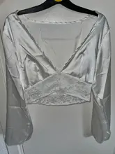 Blusa Sexy de malla transparente para mujer, Top corto de manga larga de encaje Floral, ropa urbana