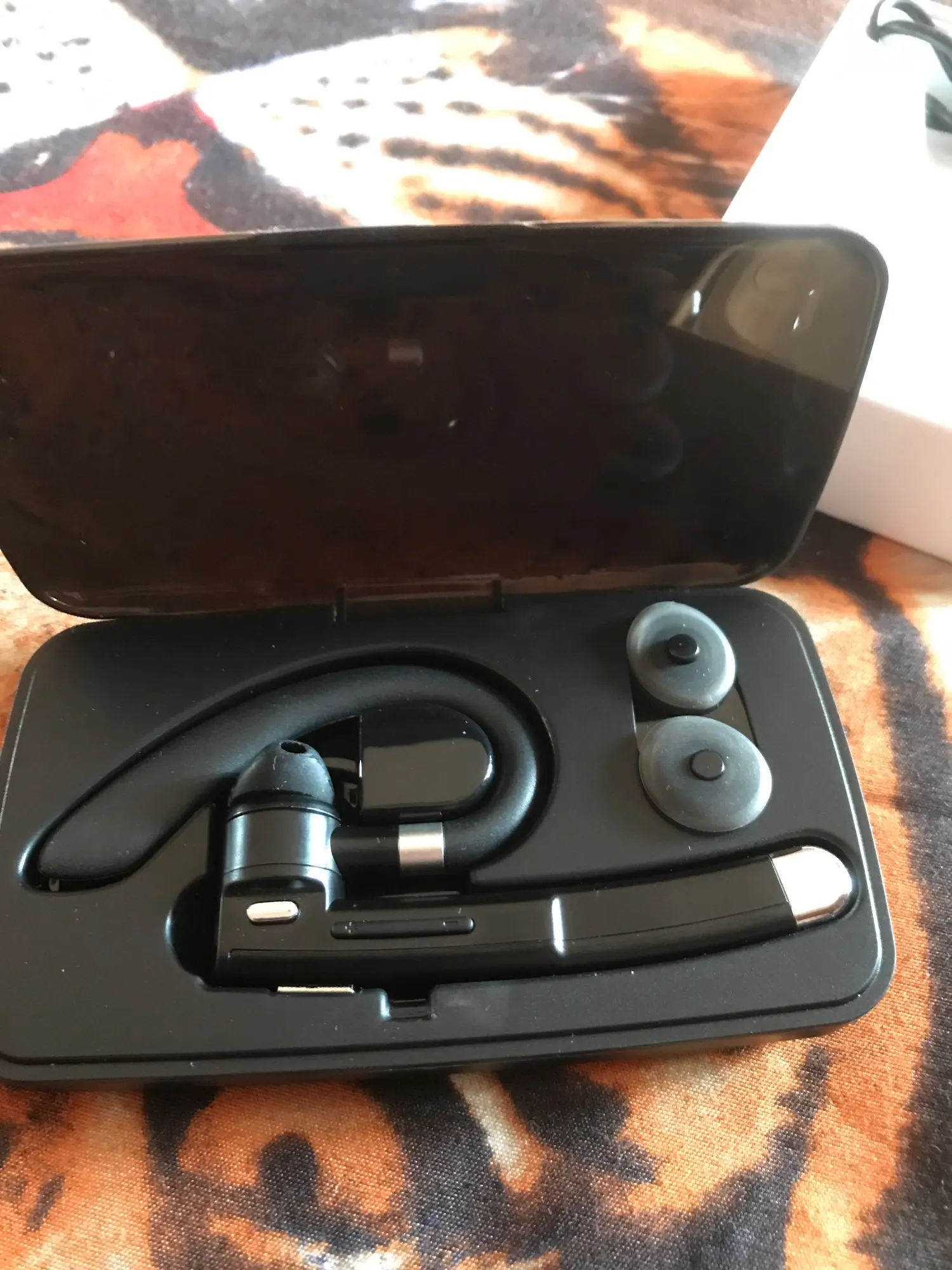 Отзыв о товаре Беспроводная Bluetooth-гарнитура HiFi с дисплеем на батарейках, водонепроницаемая, YYK-520 от пользователя D***v