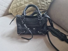 Bolso europeo de cuero PU para motocicleta para mujer, bandoleras cruzadas con remaches y borlas