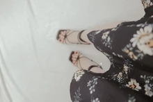 Aneikeh de verano zapatos de mujer Sandalias, de la Pu de moda Cruz-atado tacones de encaje fiesta bombas tamaño 35- 42 albaricoque blanco negro