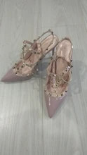 2020 nuevo 10CM bombas de mujer Sexy Stilettos para discoteca tacones de patente de cuero remache metálico hueco romana sandalias de moda
