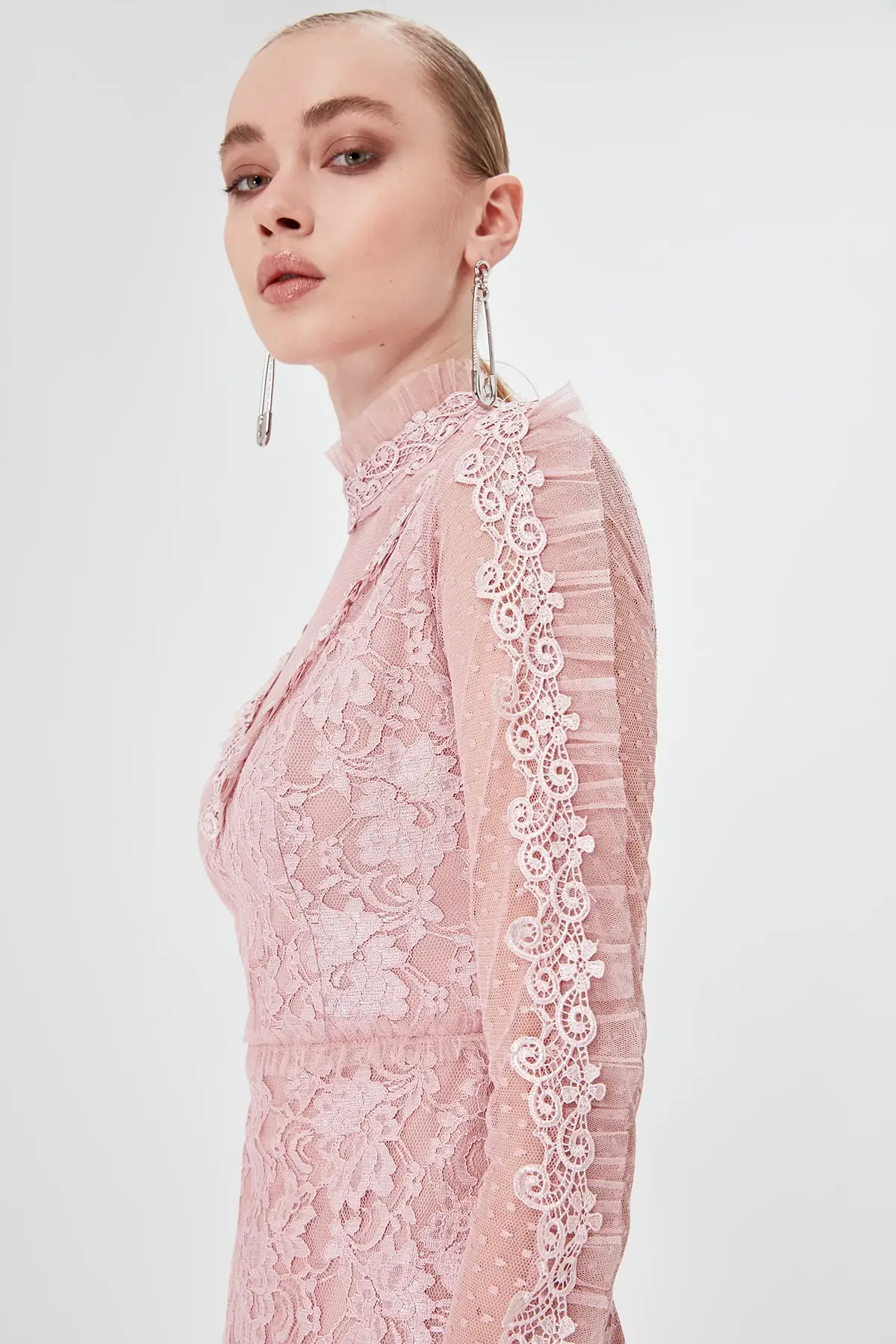 Trendyol платье из тюля TPRSS20EL0066