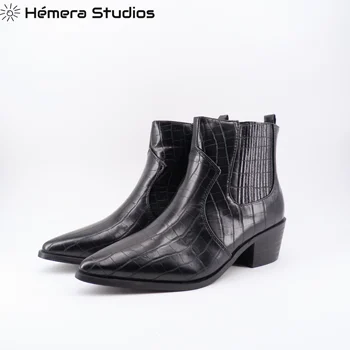 

2019 Winter boots women Black with high heel boots woman boot ankle heel Cowboy Split Leather with detail from stamping animal