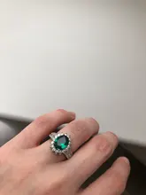 Huitan-anillos de boda de la serie de plantas románticas, anillo de compromiso de estilo europeo Vintage con piedra verde brillante, forma de flor de lujo