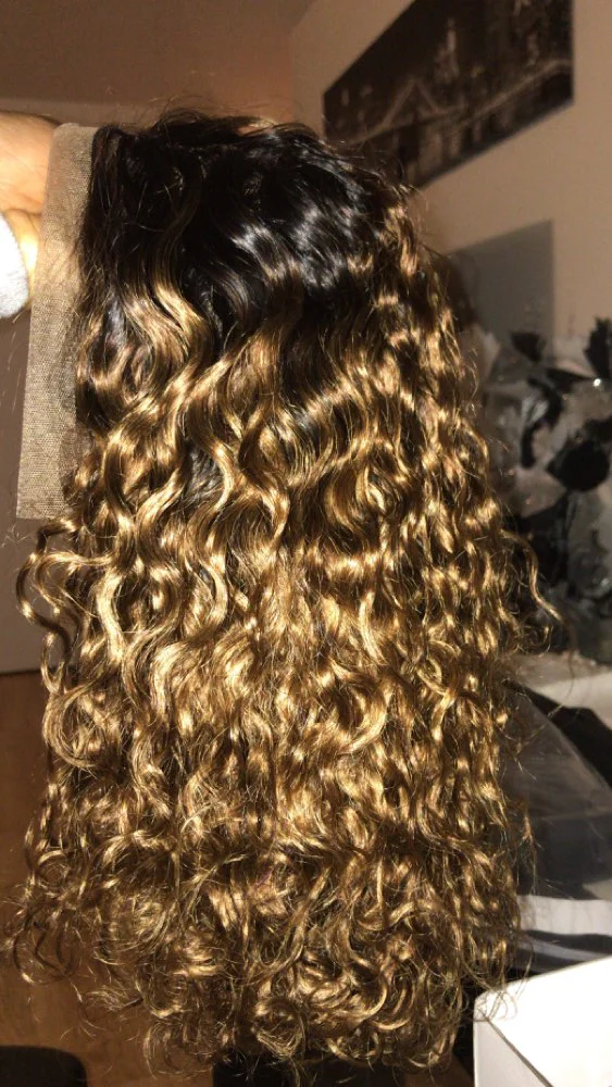 Pre Plucked Brazilian Ombre Short Curly Frontal Wig photo review