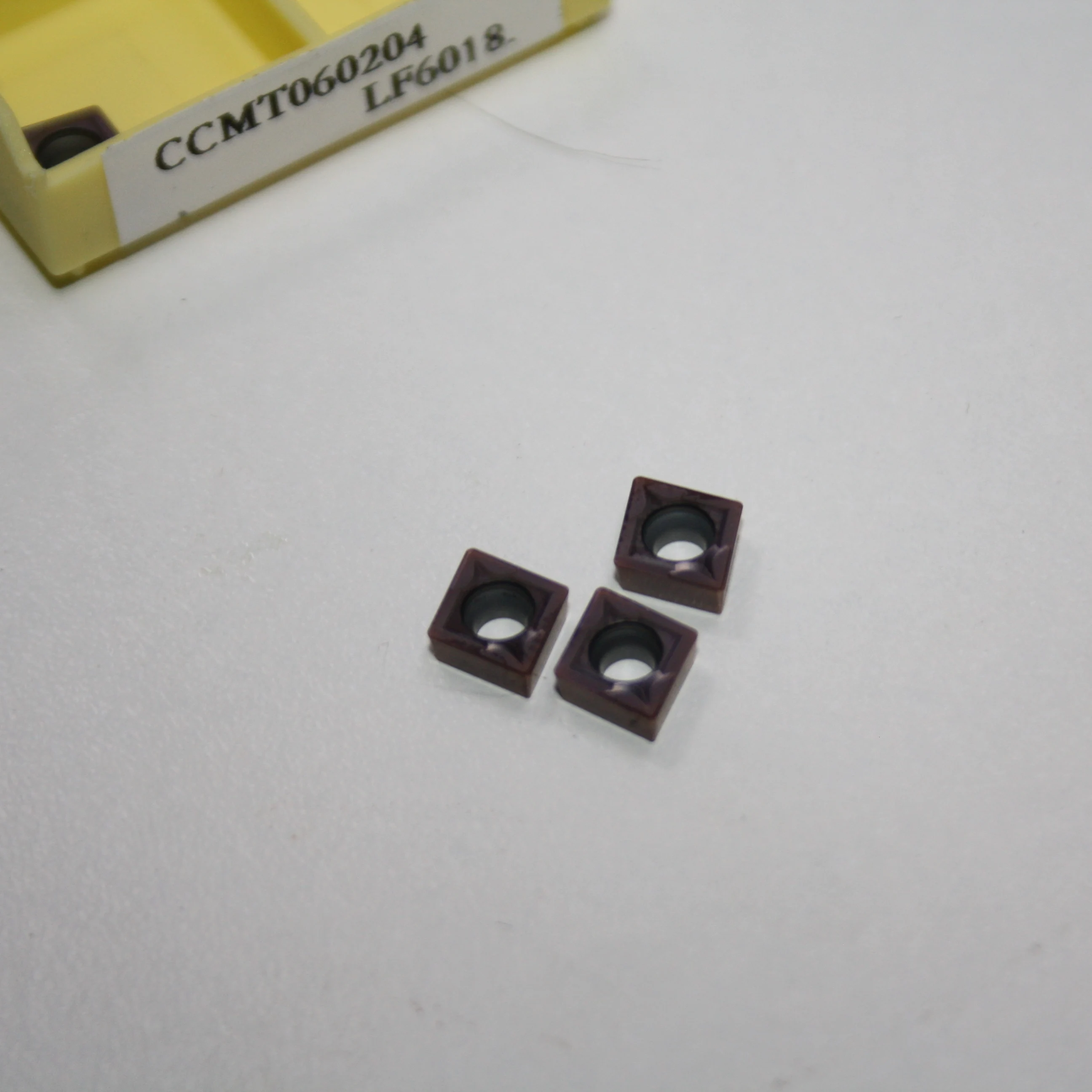 пластина токарная wnmg080408. пластина snmg-120412 b25 (nc5330) korloy. пластина твердосплавная ломанный треугольник 196525 - 0362. резец ccmt09t308. пластина твердосплавная spgn2506dzsr 8026t.