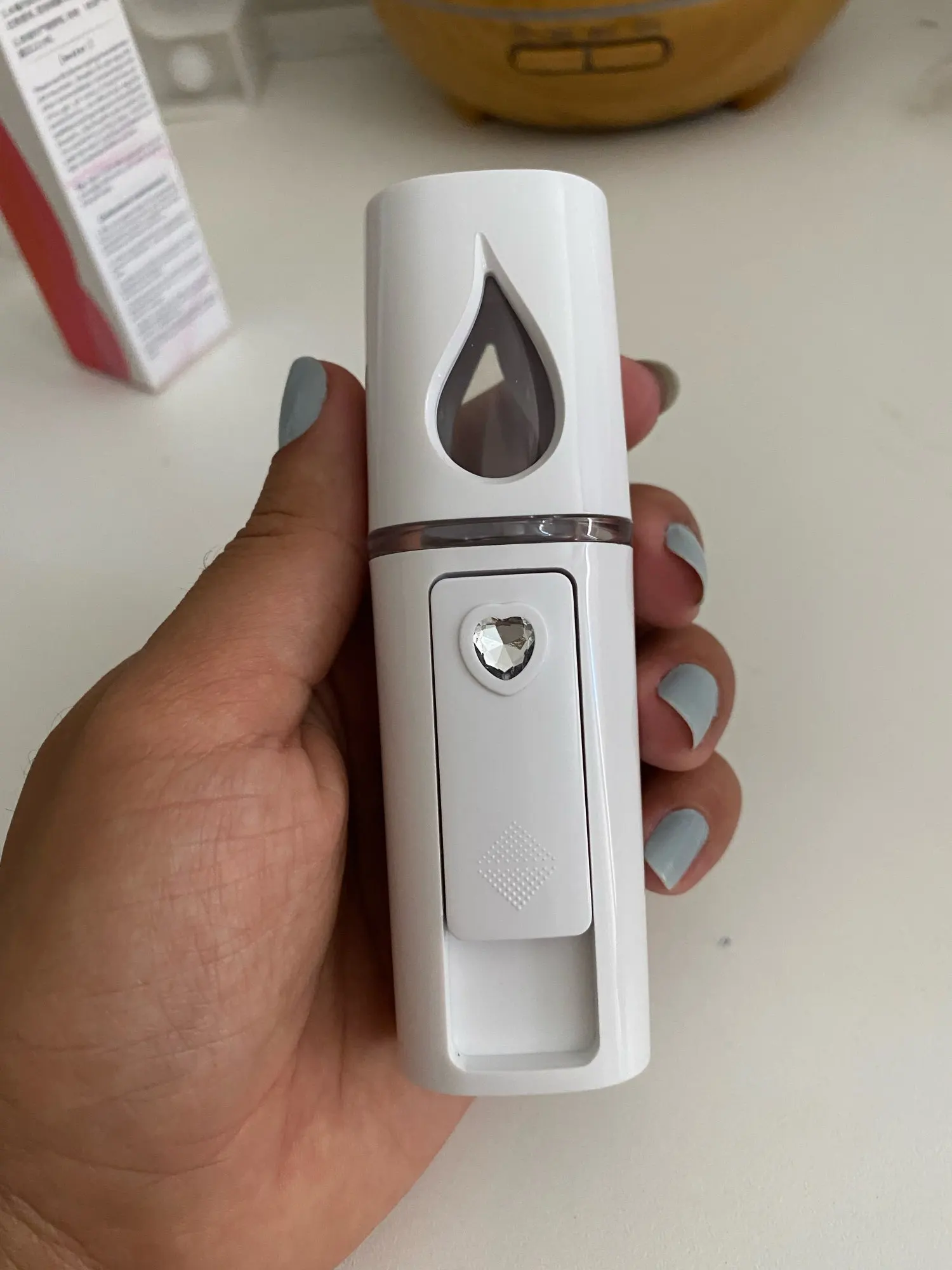 HUMIFICADOR NANO SPRAY WATER REPLENISHI: La solución definitiva para una piel radiante