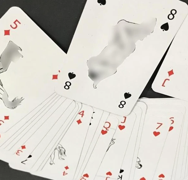 As Bajo la Manga on X: Cartas Kama Sexy Baraja con 54 cartas e imágenes  explícitas de posiciones eróticas, perfecto para parejas que quieran  descubrir nuevas posiciones y escapar de la rutina.