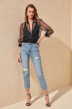 

Trendyol Ripped Detailed High Bel Mom Jeans TWOSS20JE0040