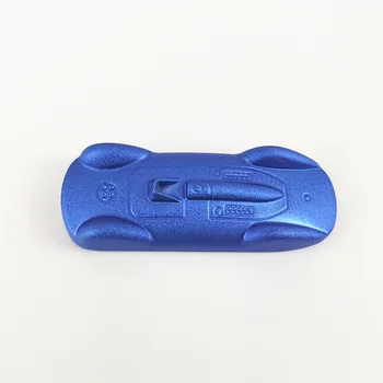 

Blue lighter in the shape of a machine with a filament USB