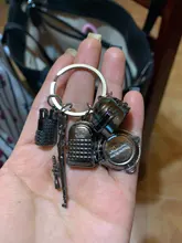 PUBG-Llavero Playerunknowns Battlegrounds, mochila, armadura, casco, Pan 98k, llavero con anilla, joyería del ejército