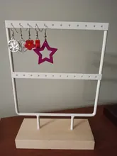 Soporte de exhibición para pendientes de tuerca de Metal con Base de madera, organizador de pendientes con 24/44/66 agujeros, venta al por mayor