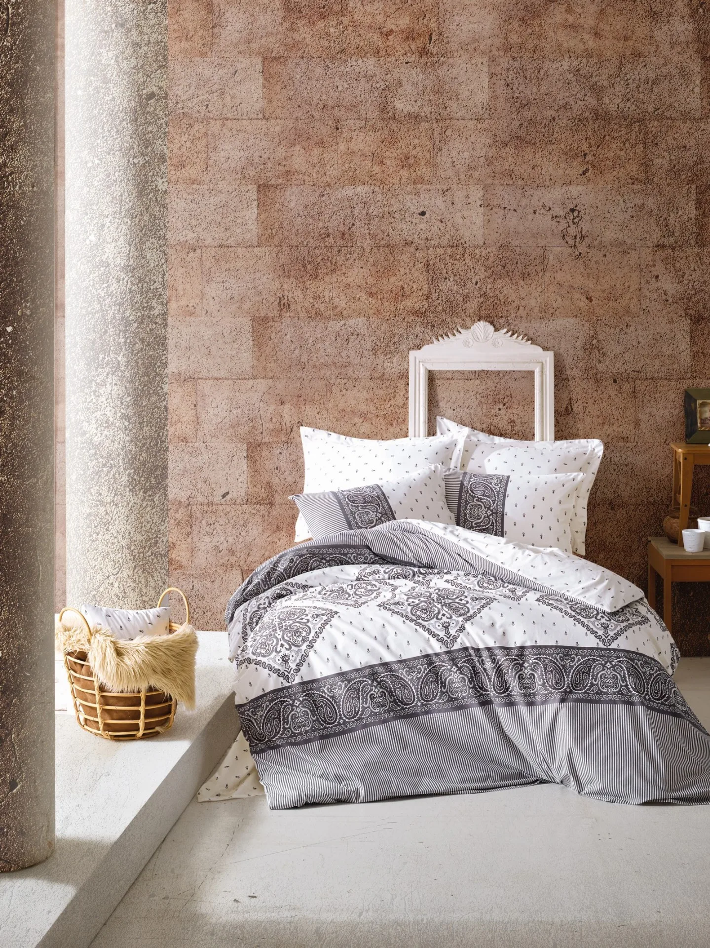 

Estilo Markets Luxury Bedding Set Bedsheet Bedding Set New Bedding Set