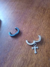 DreamBell hombres pendientes de Clip pendientes largos aretes pendientes moda Hiphop estilo Rock hipoalergénico en forma de cruz de acero de titanio Clip de oreja aretes Accesorios