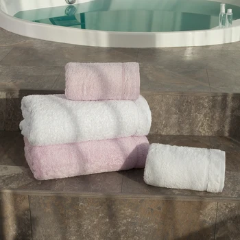 

Set of towels BB towels color: clear white & Lilac (100x160 cm-2 pcs, 70 X150 cm-2 pcs)