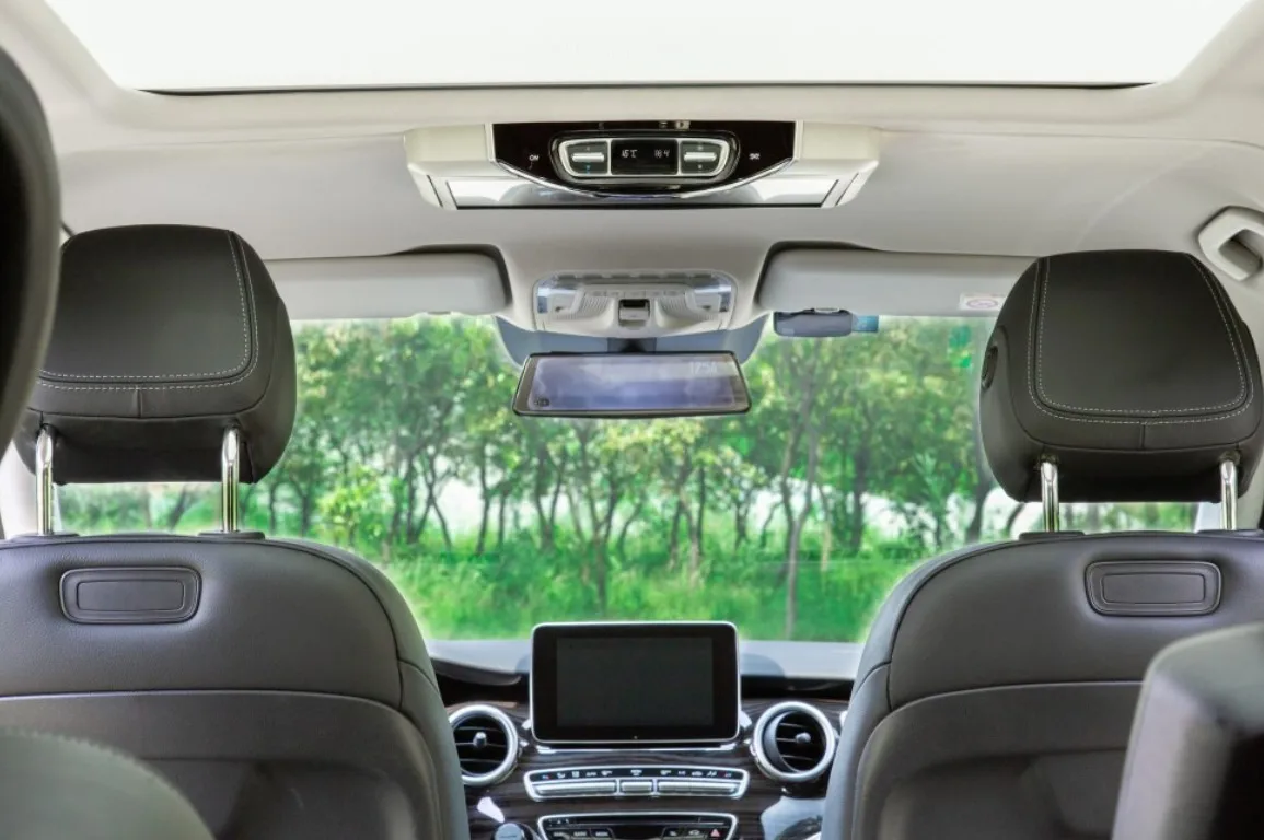 Потолочный Смарт ТВ 15,6" ERGO ER15AMS для Mercedes-Benz(1920x1080, Android)(+ Двухканальные наушники в подарок
