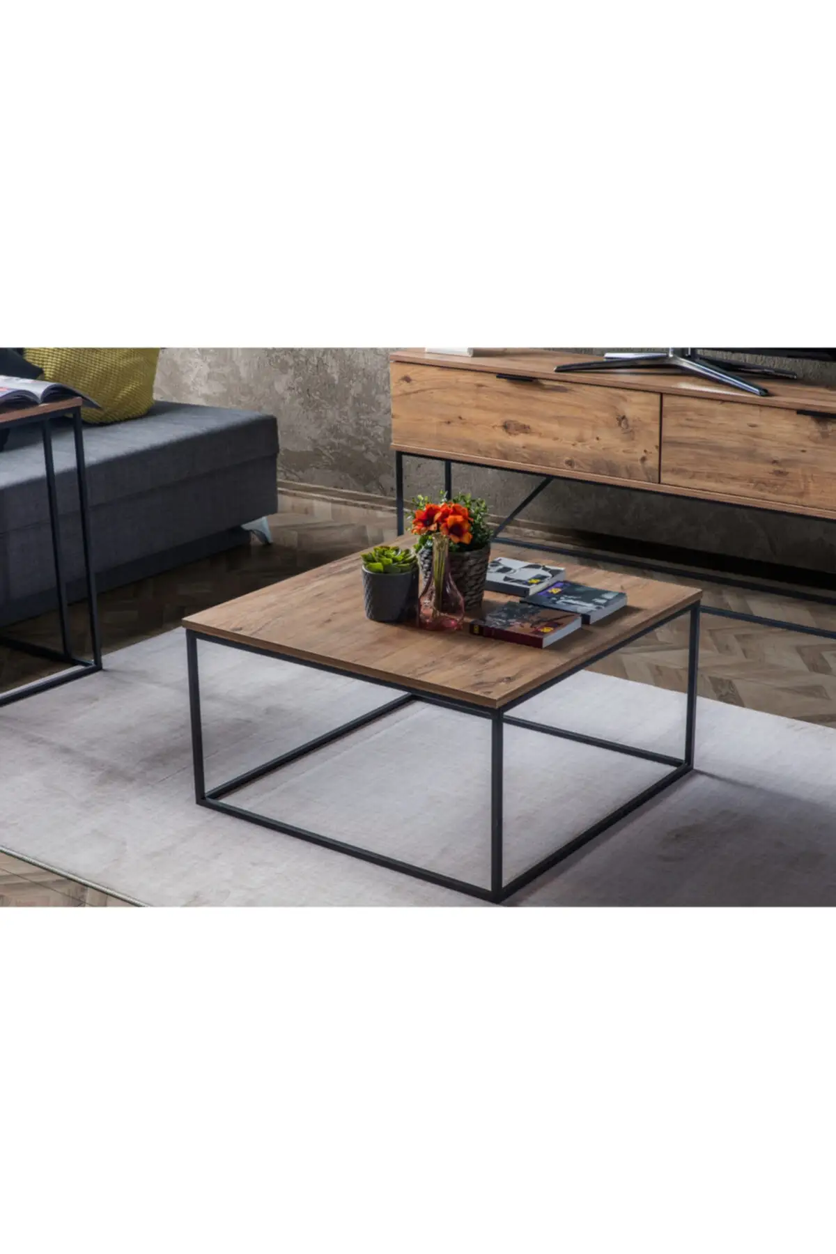 

MILVAKI Coffee Table Black Pine