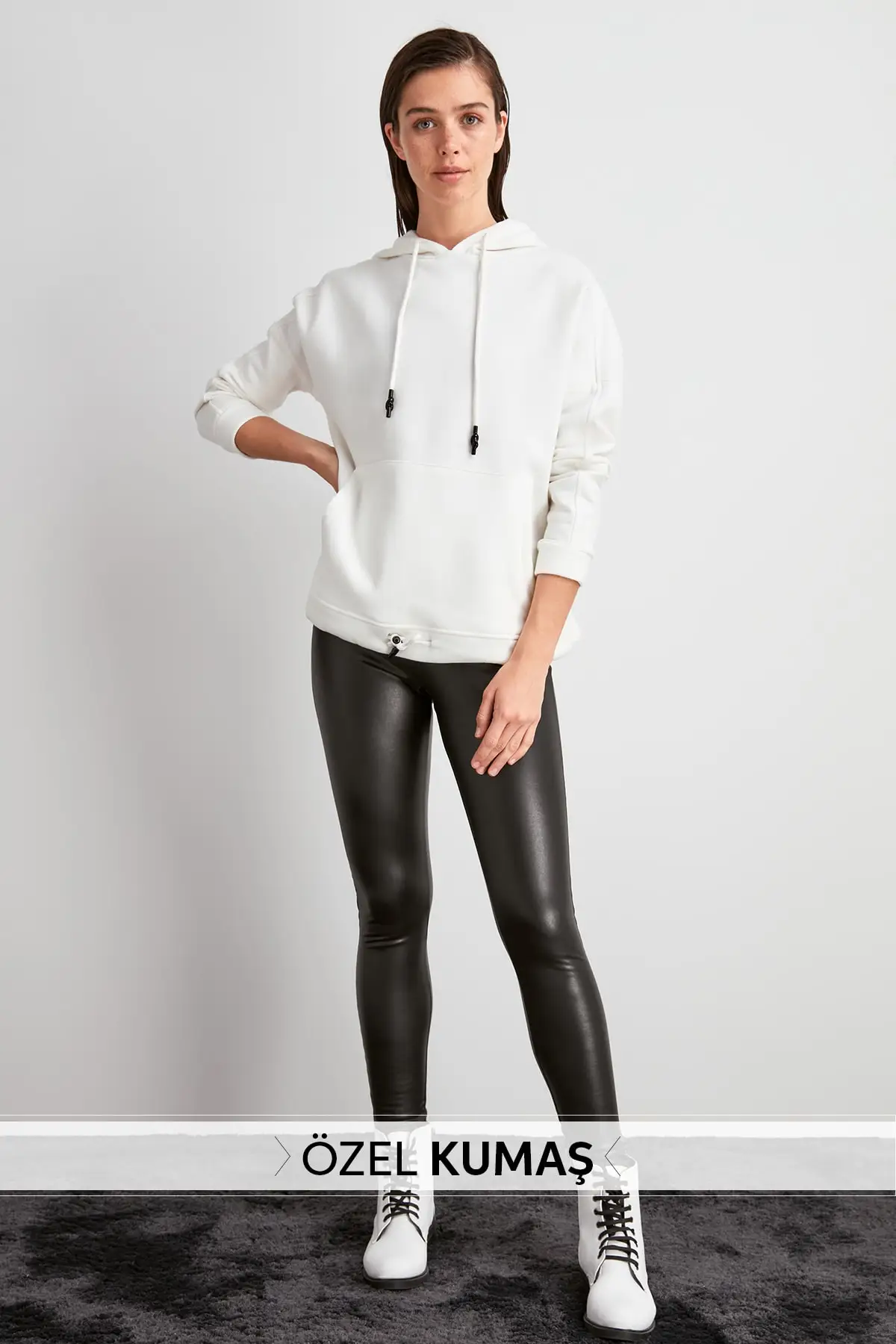 Trendyol кожаные трикотажные леггинсы TWOAW20TA0104 | Женская одежда