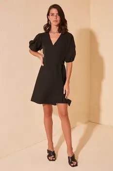 

Trendyol Double Breasted Bubble Sleeves Dress TWOSS20EL2255
