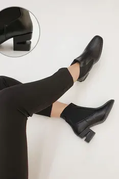 

Margin Women Diolas Heels Boots