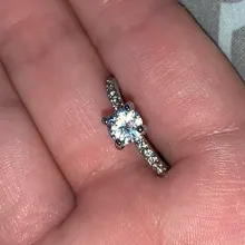 Anillo para mujeres de moda moderno, anillo de compromiso de circonita de cristal AAA blanca, regalo de joyería de boda, 2020