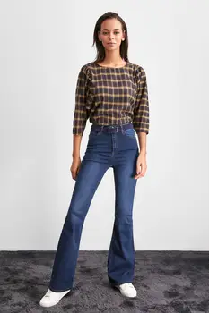 

Trendyol High Waist Flare Jeans TWOAW20JE0378