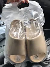 Zapatillas de verano de las mujeres de los hombres goma Eva para interiores 2021 Cool Fondo suave sandalias tendencia diapositivas Unisex chinelas zapatos para la playa casa 36-45