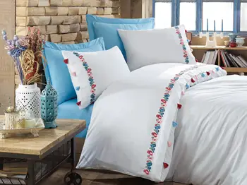 

NAKIŞLI NEVRESİM TAKIMI %100 PAMUK SATEN (ULTRA LÜKS KALİTELİ) ÇİFT KİŞİLİK (MODEL:VALERİA) RENK: MAVİ VE FUŞYA