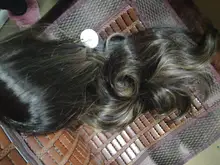 Pequeña LANA sintético Ombre negro marrón de oro con pelucas con reflejos largo ondulado resistente al calor de la parte media Cosplay pelucas para mujeres