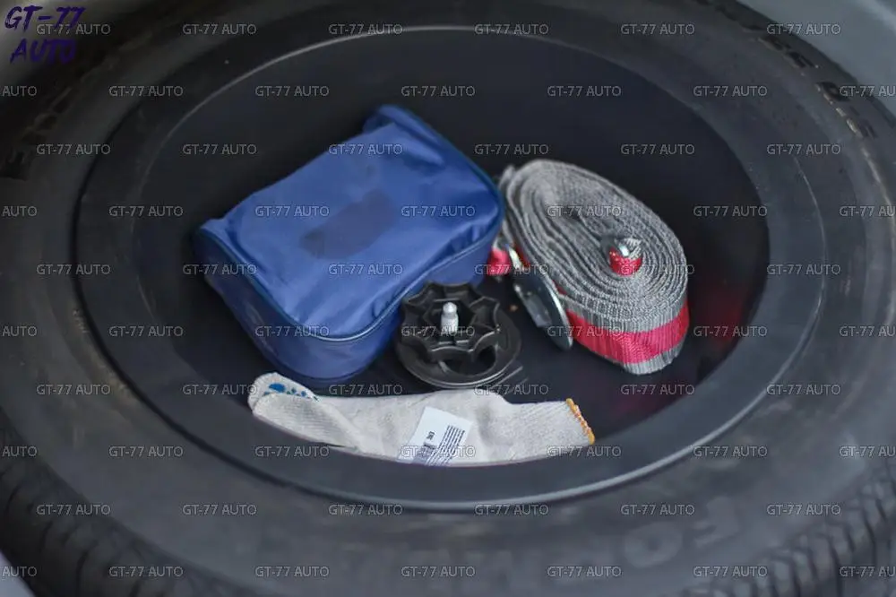 Консольный Органайзер в запасное колесо для Lada Vesta- функциональная панель для сбора вещей внутренний материал АБС-пластик