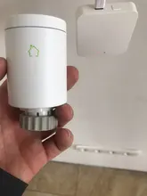 Tuya Smart ZigBee-válvula termostática programable para radiador, controlador de temperatura compatible con Alexa