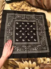 Pañuelo de estilo Hip Hop Unisex, bufandas estampadas cuadradas para la cabeza, bufanda negra de Cachemira para el cuello, gorros deportivos para la muñeca