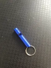 Silbato de entrenamiento de policarbonato para perros, sonido portátil para cachorros, de aleación de aluminio, suministros para mascotas, 1 unidad