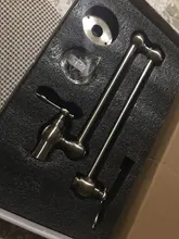 Palanca única dorado cepillado giratorio plegable montado en la pared, grifo de cocina para baño, grifo de rotación de 360, solo agua fría