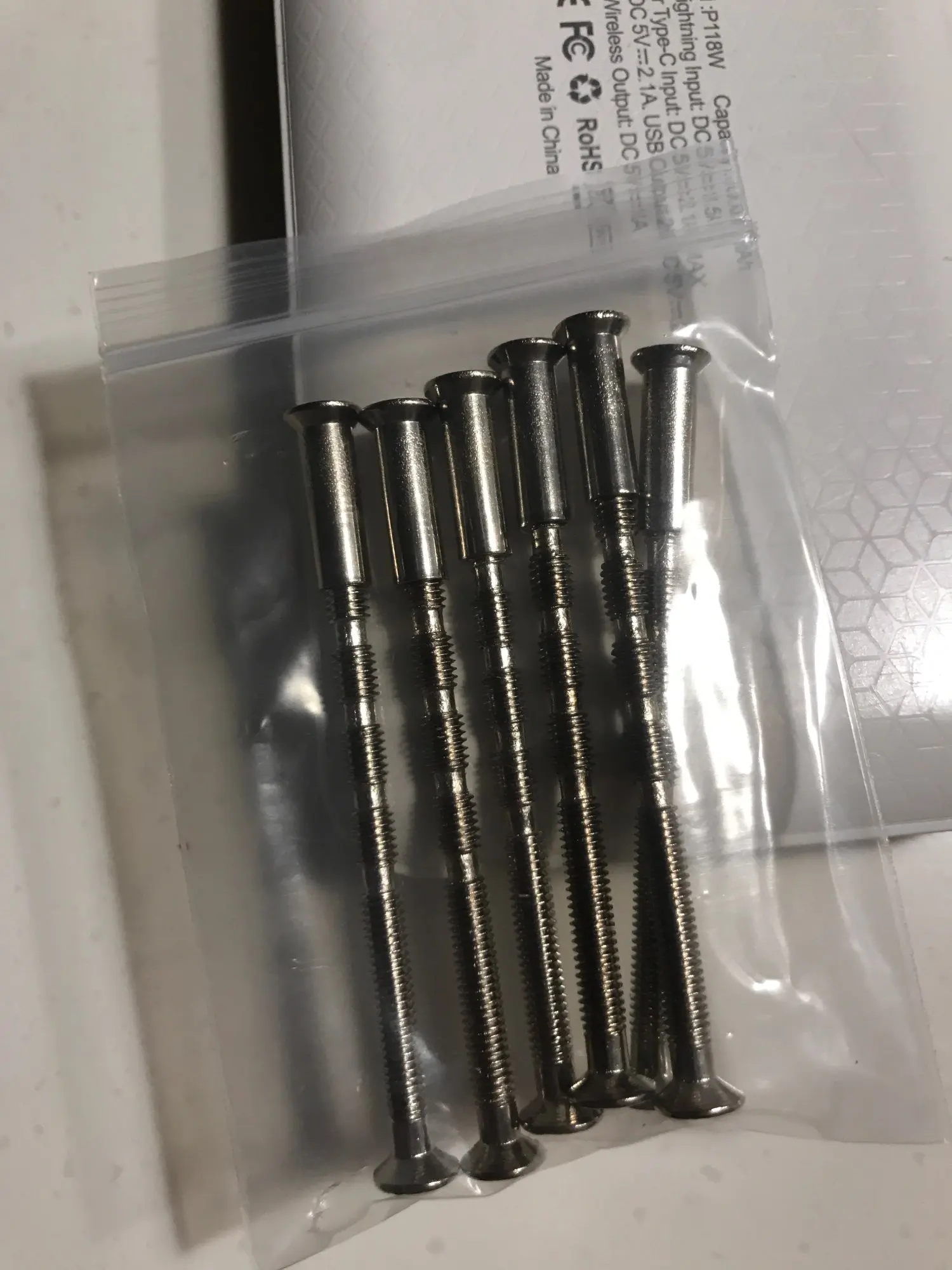 4 Piece Universal M4 Screw Connecting Bolts & Sleeves for Door Handle Nickel 4 Piece Universal M4 Screw Connecting Bolts & Sleeves for Door Handle Nickel