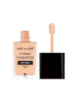 

Make up of Wet n Wild base Photo Focus Foundation, beige soft