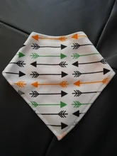 Baberos triangulares para bebé, pechera de algodón con dibujos animados para niño, baberos para recién nacido, toallitas de tela absorbente