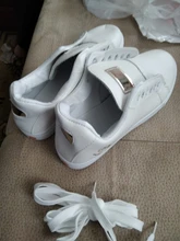 Zapatos informales para mujer, zapatillas blancas bordadas a la moda, transpirables con cordones y flores, Primavera, 2020