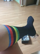 Calcetines de ciclismo sin costuras antideslizantes moldeado Integral calcetines de compresión de bicicleta de alta tecnología para correr al aire libre 2019