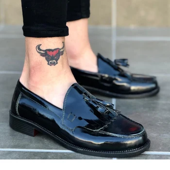 

BA0062 Tassels Corcik Black Japanned Leather Classic Men 'S Women 'S Unisex Shoes. Van, chaussure, air, para, flip, cover, lace, shoelaces