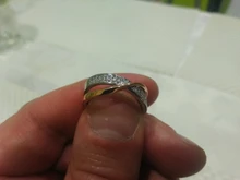 Huitan-anillo cruzado en forma de X de dos tonos para mujer, joyería de moda de boda, sortijas grandes y modernas de piedra CZ deslumbrantes