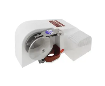 

12 v 900 Express winch for 8.4 m to 13.5 m vessels or anchors to 14.5 kg 7569710700 _