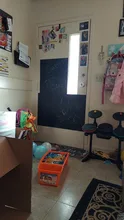 Pizarra de varios tamaños, autoadhesiva pegatina de pared de pizarra, póster de tablero negro reutilizable extraíble a prueba de agua con tiza de 5 colores