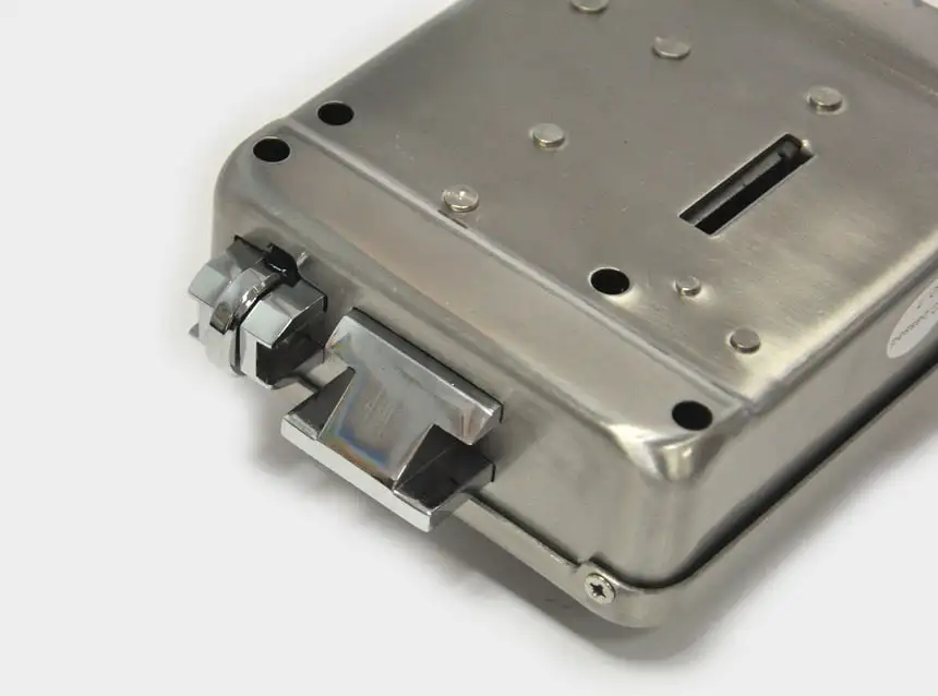 zamok-dlya-otkatnyh-vorot-atis-lock