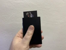 2019 nuevo titular de la tarjeta de negocio mano empujar la tarjeta caso banco paquete de tarjeta de Metal Ultra fina, caja de embalaje de la tarjeta, organizador